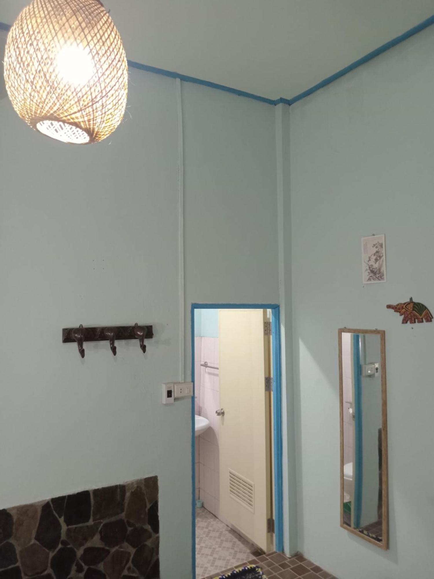 Chor Chaba Hotel Ko Kut ภายนอก รูปภาพ